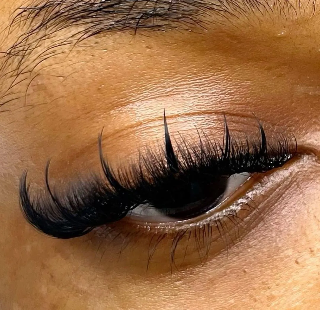 Luxury lash extensions close detail